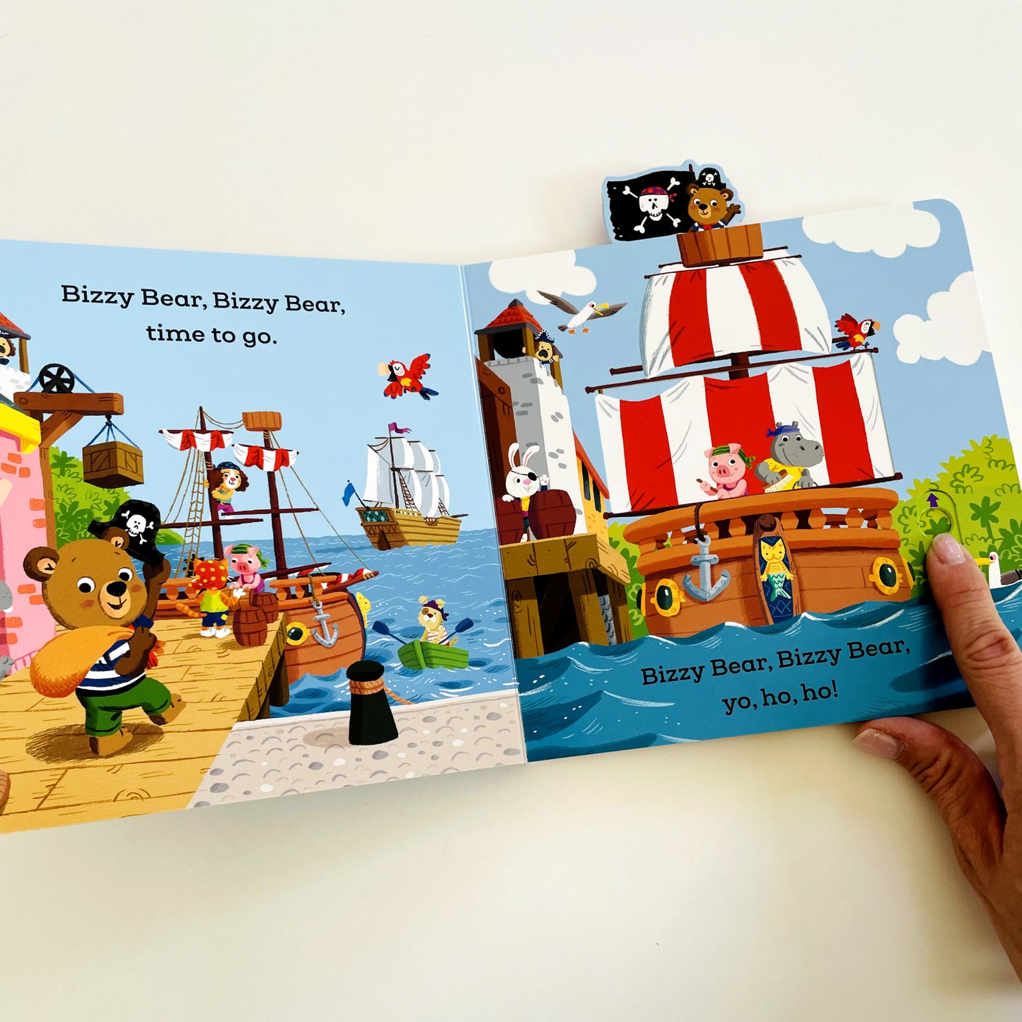 Bizzy Bear: Pirate Adventure!